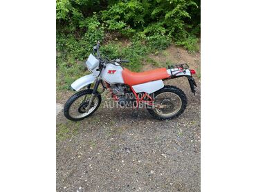 Yamaha XT250