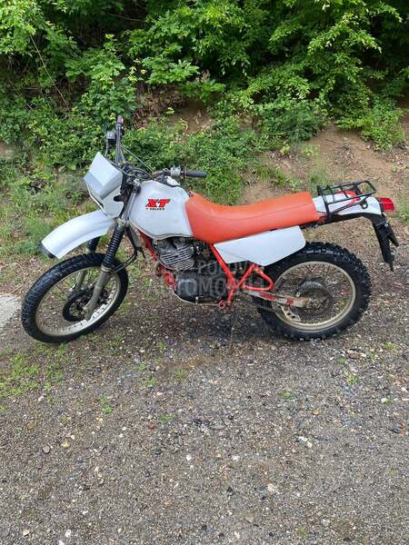 Yamaha XT250