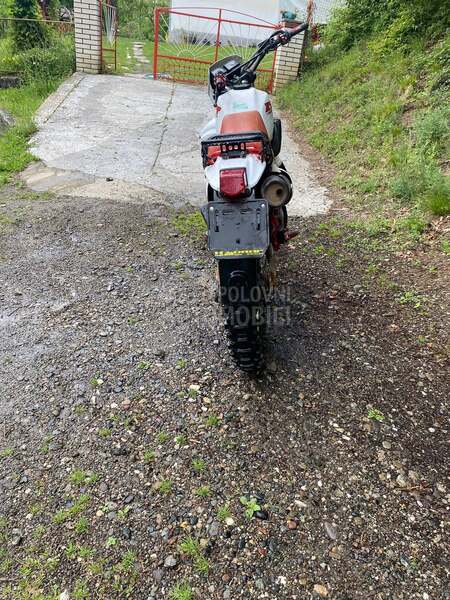 Yamaha XT250