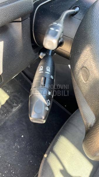 Mercedes Benz B 200 -  kompletan auto u delovima