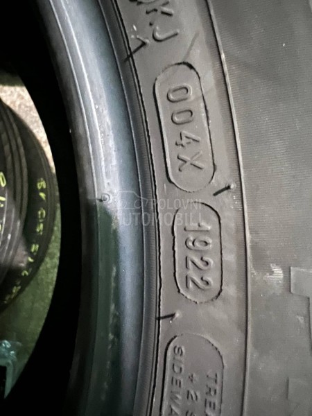 Michelin 215/50 R18 Letnja