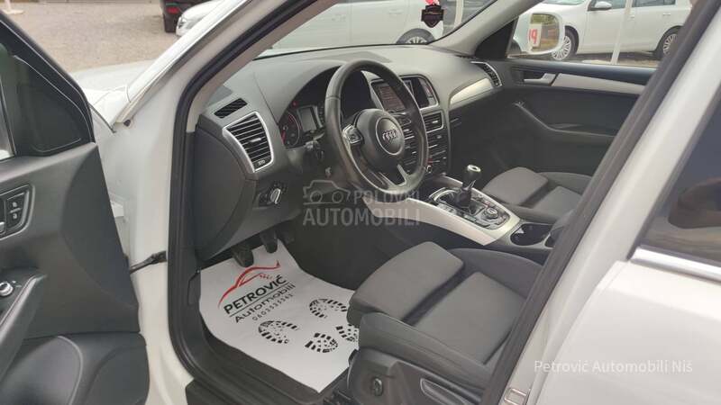 Audi Q5 2.0 TDi/Nav/Led/Pano