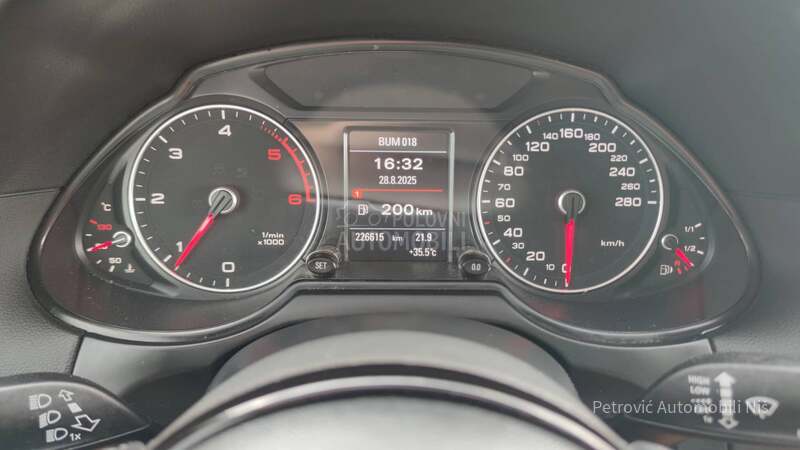 Audi Q5 2.0 TDi/Nav/Led/Pano