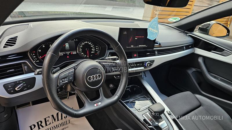 Audi A4 40 TDI S LINE