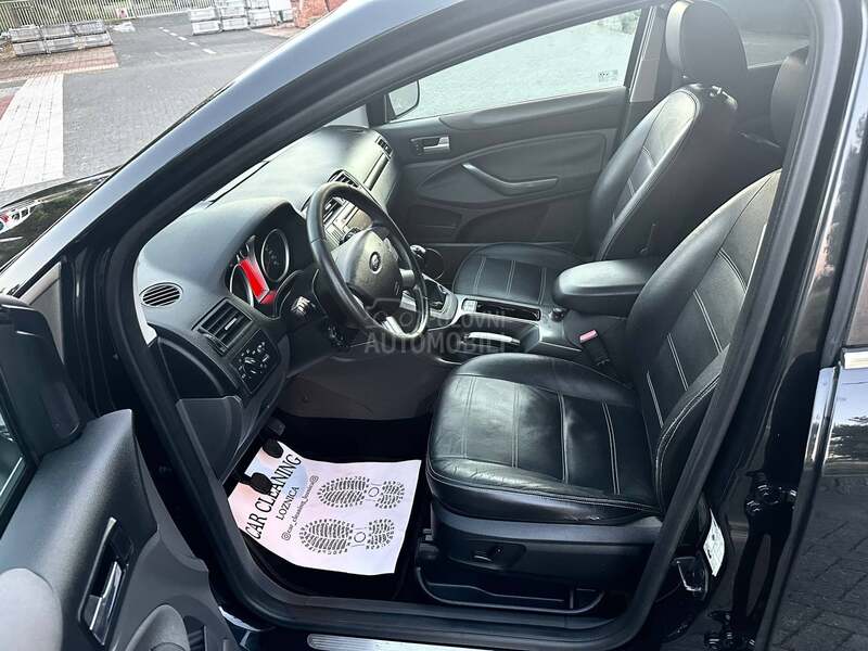 Ford Kuga 4x4/TITAN/NAV/