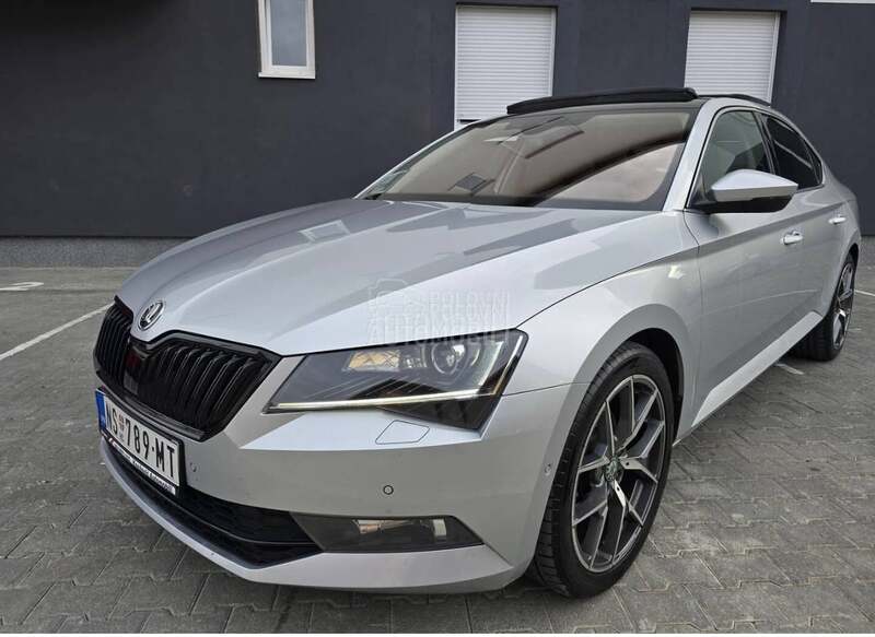 Škoda Superb 