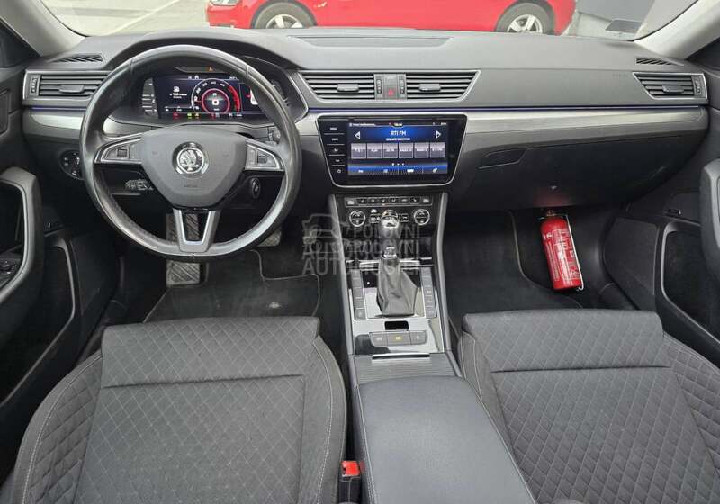 Škoda Superb 