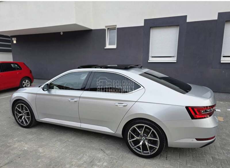 Škoda Superb 