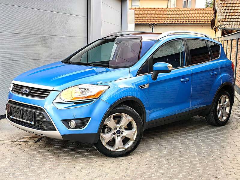 Ford Kuga CDTI 4x4 PAN0 NAVl