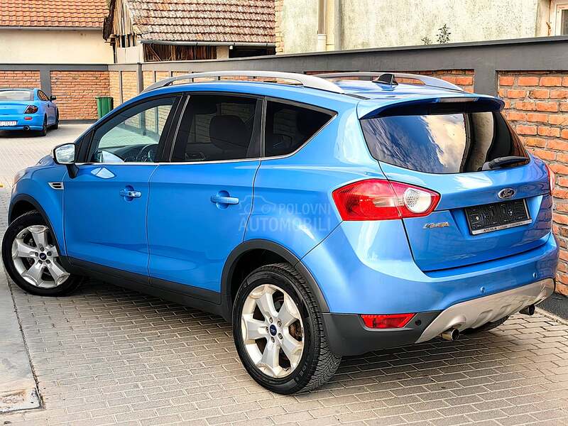 Ford Kuga CDTI 4x4 PAN0 NAVl