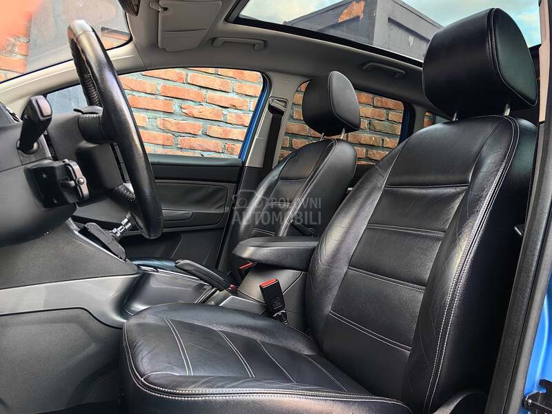 Ford Kuga CDTI 4x4 PAN0 NAVl