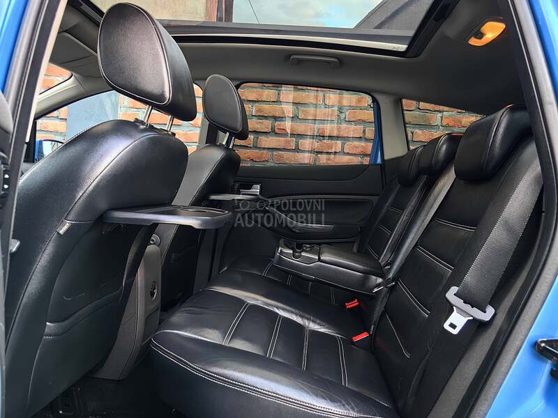 Ford Kuga CDTI 4x4 PAN0 NAVl