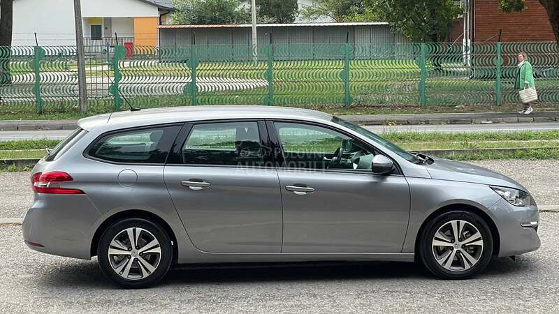 Peugeot 308 1.6HDi/LED/NAV