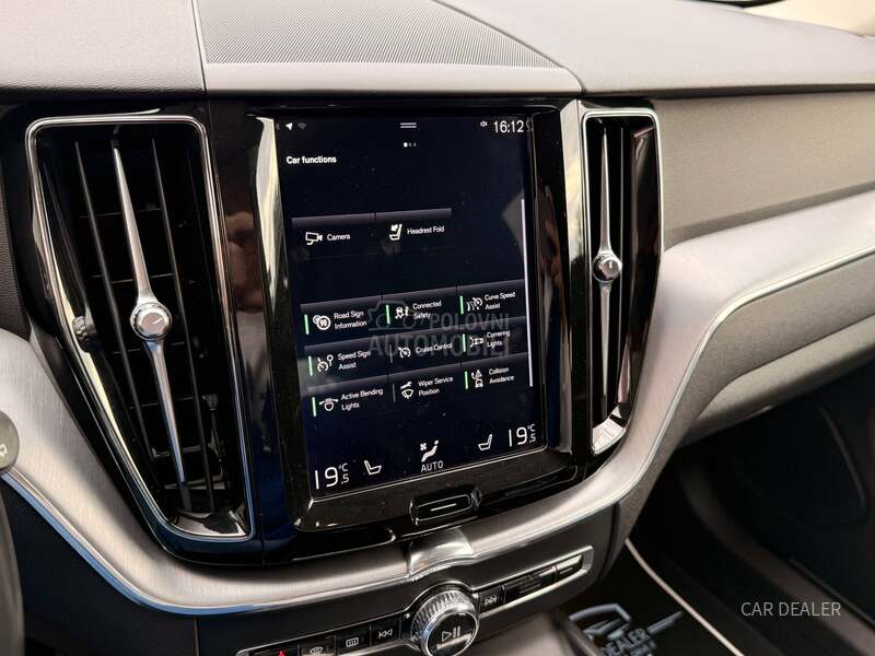 Volvo XC60 momentum/mildhyb