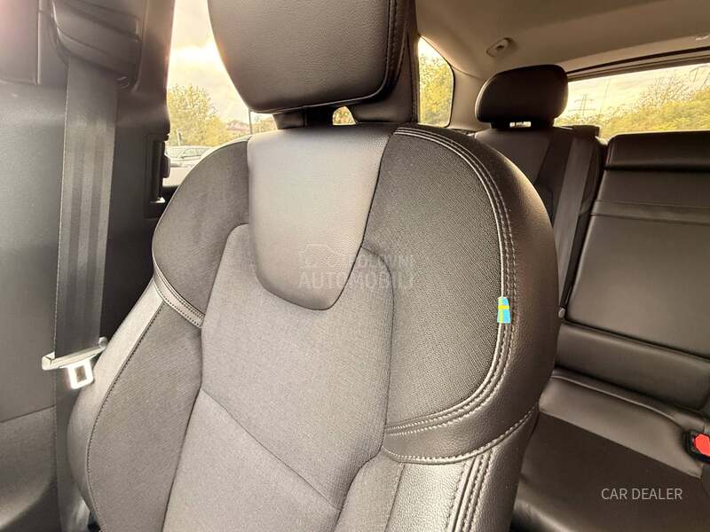 Volvo XC60 momentum/mildhyb