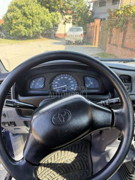 Toyota Hilux 2.5 D-4D
