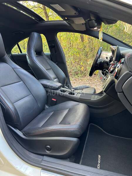 Mercedes Benz CLA 220 AMG paket