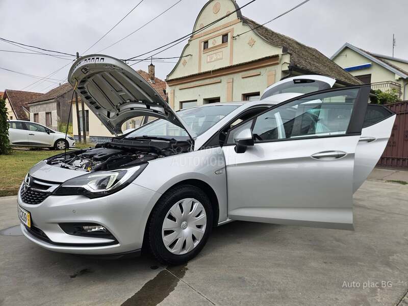 Opel Astra K 1.6cdti MATRIX/KAM