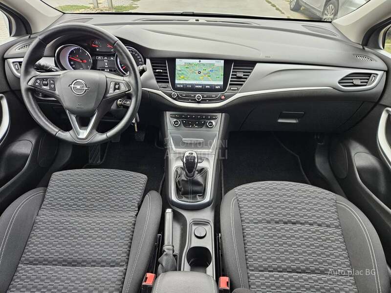 Opel Astra K 1.6cdti MATRIX/KAM