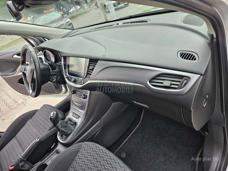 Opel Astra K 1.6cdti MATRIX/KAM