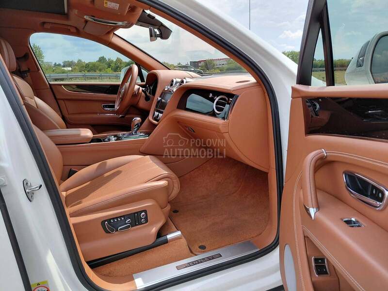 Bentley Bentayga 