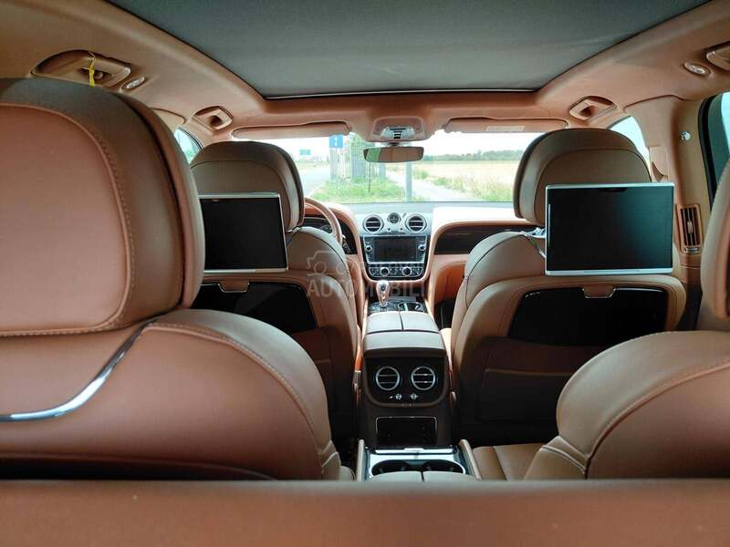 Bentley Bentayga 