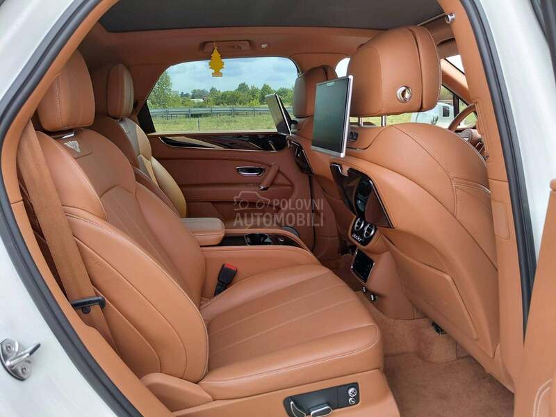 Bentley Bentayga 