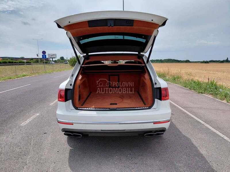 Bentley Bentayga 