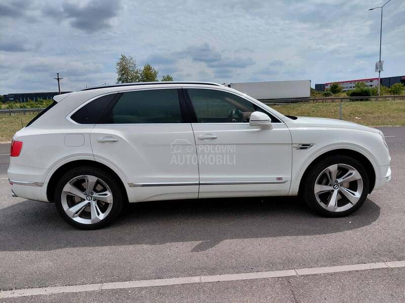 Bentley Bentayga 
