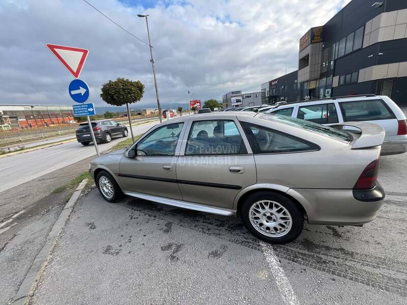 Opel Vectra B 
