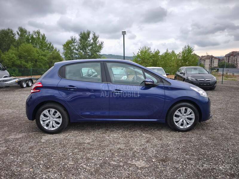 Peugeot 208 1.2 VTI ACTIVE CH