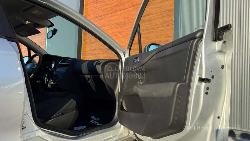 Citroen C4 1.2 BEN.Z EXXLUSIVE