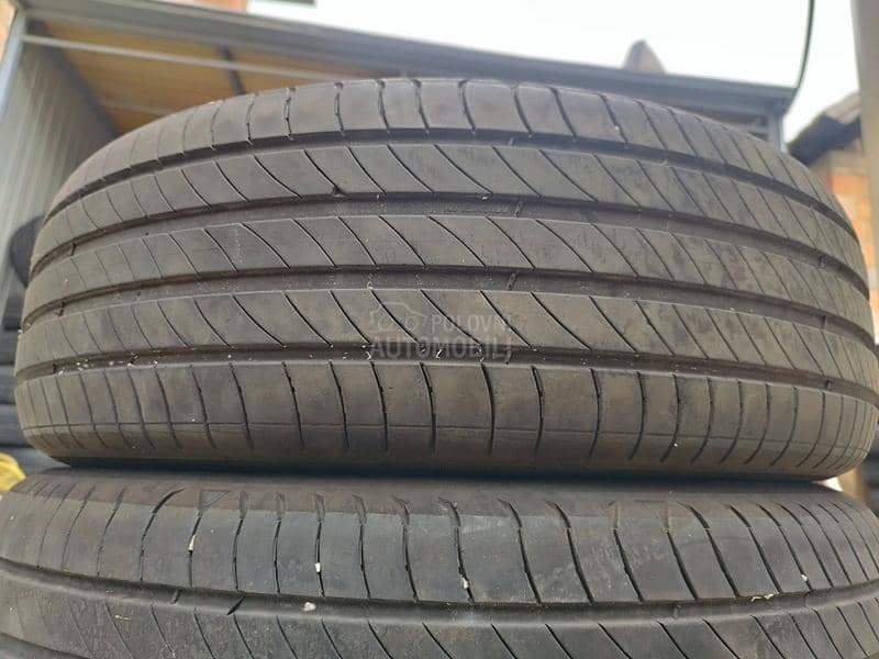 Michelin 215/65 R17 Letnja