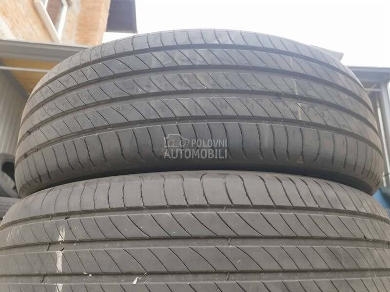 Michelin 215/65 R17 Letnja