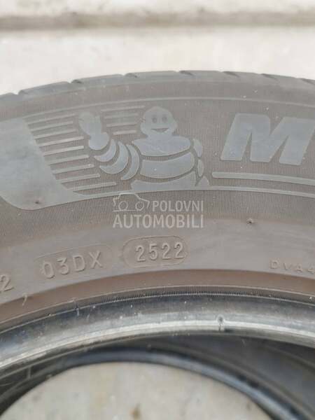 Michelin 215/65 R17 Letnja