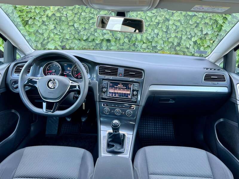 Volkswagen Golf 7 Facelift CNG