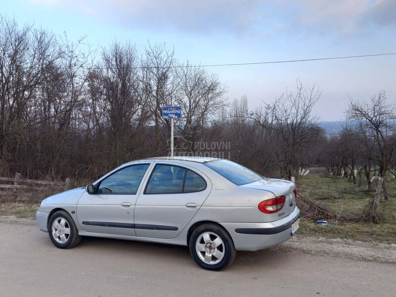 Renault Megane 1.6 V L.A S N I K