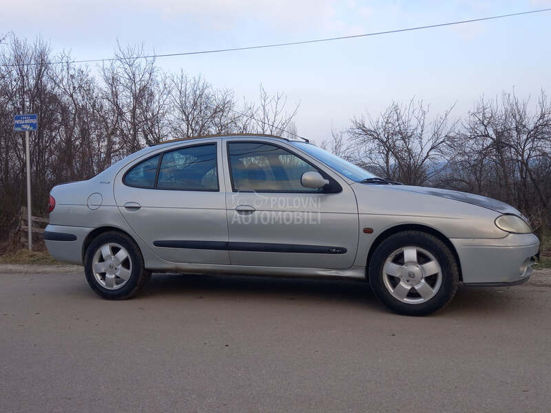 Renault Megane 1.6 V L.A S N I K