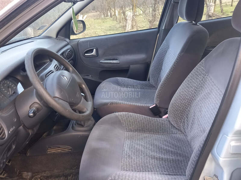 Renault Megane 1.6 V L.A S N I K