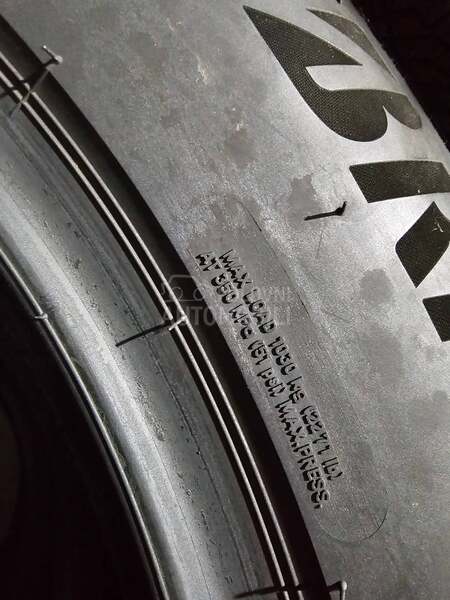 Michelin 235/55 R17 Zimska