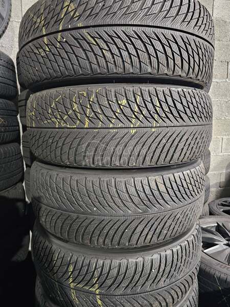 Michelin 235/55 R17 Zimska