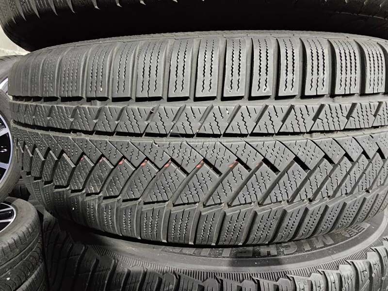 Continental 255/45 R20 Zimska