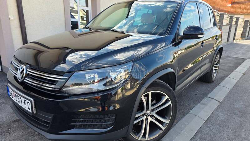 Volkswagen Tiguan E XX T R A