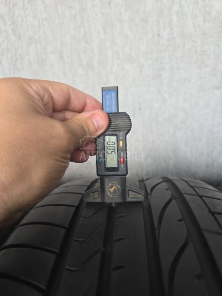 Bridgestone 235/55 R19 Letnja