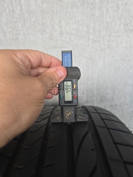 Bridgestone 235/55 R19 Letnja