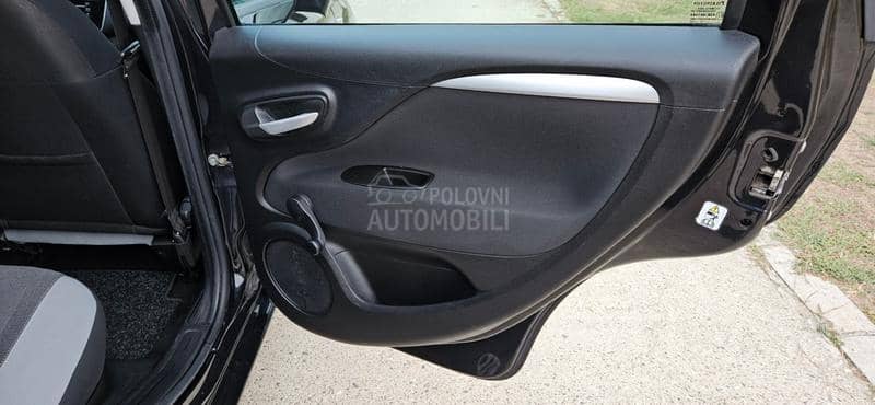 Fiat EVO 1.4 b Fiat EVO 1.4 b