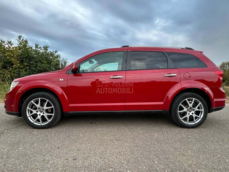 Fiat Freemont 
