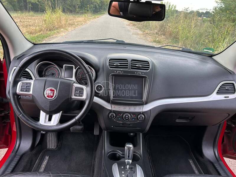 Fiat Freemont 