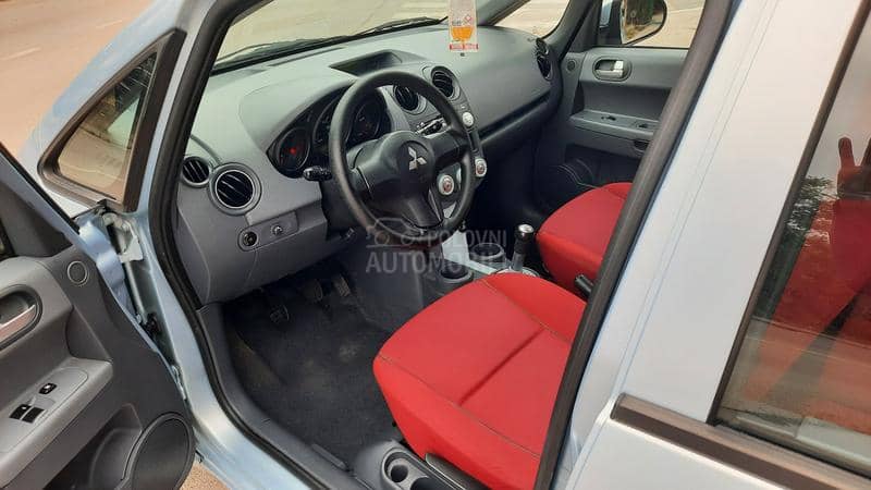 Mitsubishi Colt 1.3 16v INVITE CH