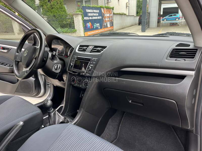 Suzuki Swift 1.3 4x4 Švajcarac
